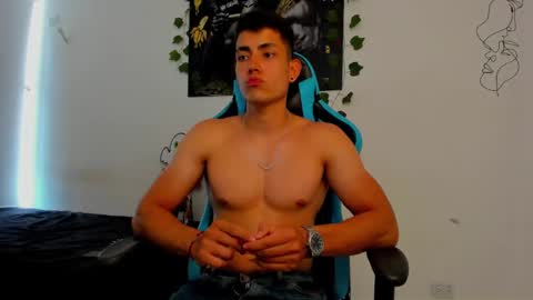 Jamess hott online show from January 2025 05:46:01 PM