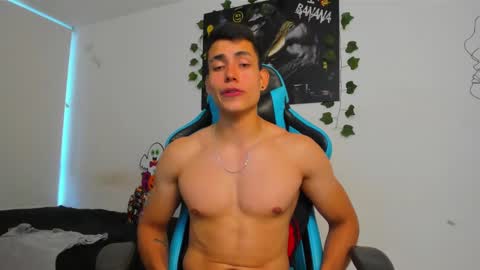 Jamess hott online show from February 2025 01:59:01 PM