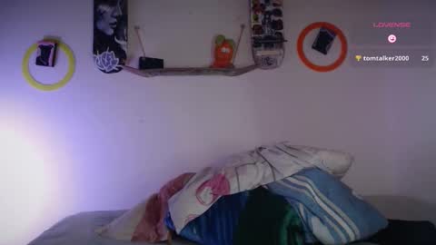 jamesss____ online show from November 2025 03:37:02 AM