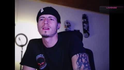 jamesss____ online show from November 2025 09:30:02 PM