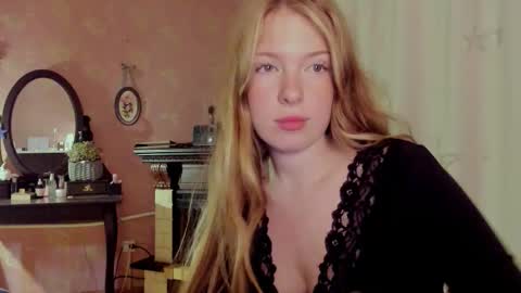 Snapshot of jane_and_star chatting on October 2025 07:35:02 PM Star online show from October 2025 07:35:02 PM