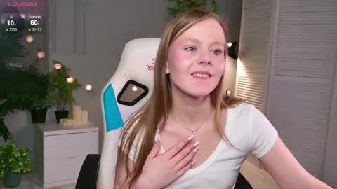 jane_westt online show from April 2026 07:07:02 PM