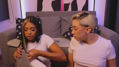 Snapshot of janehart_ chatting on January 2025 01:11:01 AM Jane online show from January 2025 01:11:01 AM