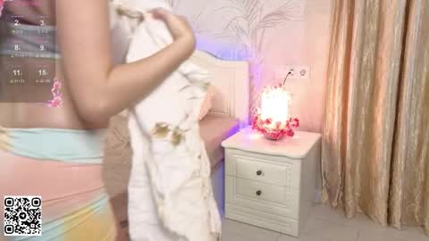 Snapshot of janepuff chatting on October 2025 06:58:01 AM janepuff online show from October 2025 06:58:01 AM