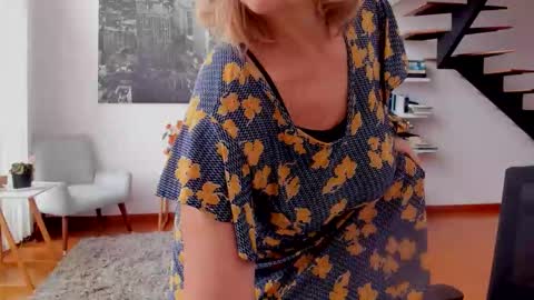 JANE TURNER MILF online show from November 2025 01:55:01 PM