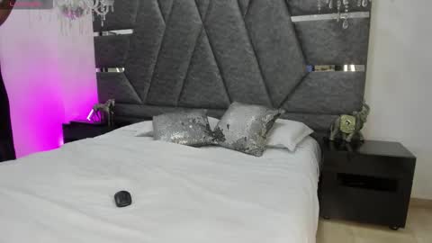 Snapshot of janna_foxx chatting on February 2026 03:54:01 AM Janna online show from February 2026 03:54:01 AM