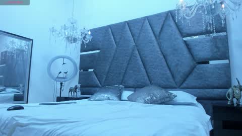 Snapshot of janna_foxx chatting on March 2026 03:52:02 AM Janna online show from March 2026 03:52:02 AM