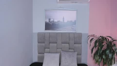 Snapshot of janna_lopezz chatting on December 2025 11:08:02 AM Janna online show from December 2025 11:08:02 AM