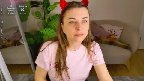Snapshot of janne_fisher chatting on May 2026 09:20:01 PM Janne online show from May 2026 09:20:01 PM