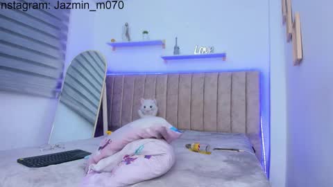 Jane online show from December 2025 07:04:01 AM