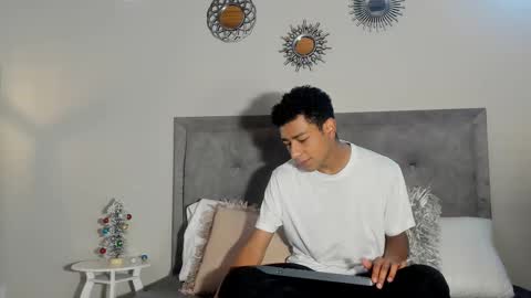 jared_blake online show from December 2024 12:35:02 AM