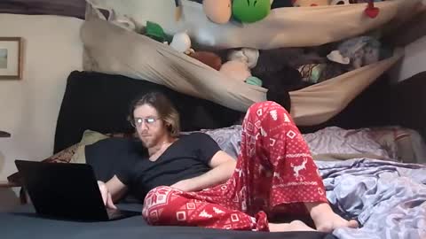 Jareth online show from December 2024 11:10:01 PM