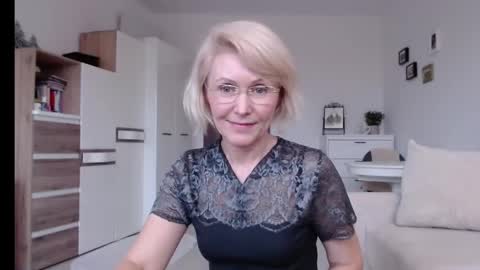 Snapshot of jasmin18v chatting on January 2025 01:20:01 PM Jasmin room for people 40 online show from January 2025 01:20:01 PM