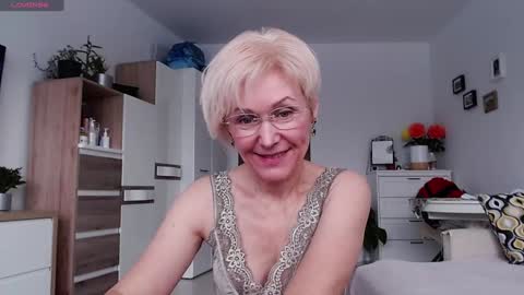 Snapshot of jasmin18v chatting on November 2025 08:39:02 AM Jasmin room for people 40 online show from November 2025 08:39:02 AM