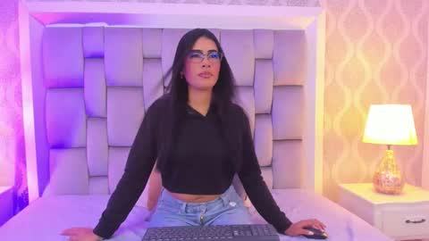 Jasmine online show from September 2025 07:47:02 PM