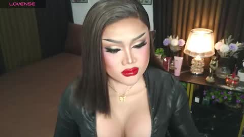 Jasmine Brandy online show from September 2025 02:33:02 AM