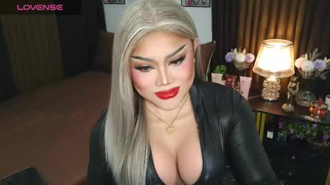 Jasmine Brandy online show from October 2025 11:13:02 PM