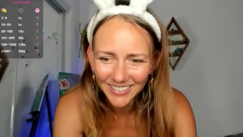 Snapshot of jasminedaze888 chatting on October 2025 10:08:02 PM Jasmine Daze online show from October 2025 10:08:02 PM