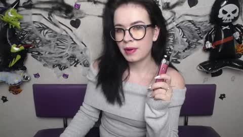 JasmineKouch online show from October 2025 05:15:02 AM