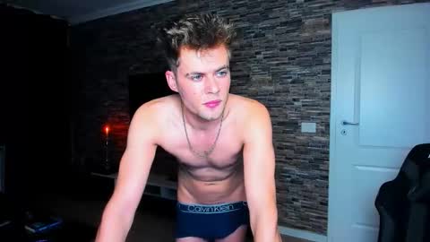 JasoN online show from November 2025 08:52:02 PM