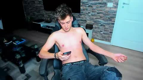 JasoN online show from November 2025 12:16:02 AM