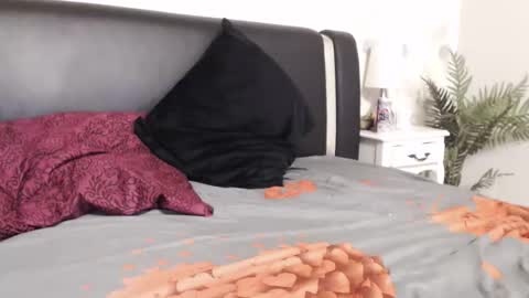 JasoN online show from December 2025 07:53:02 PM