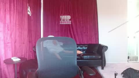 Snapshot of jasonsweets chatting on December 2024 04:11:02 PM Jason Sweets online show from December 2024 04:11:02 PM