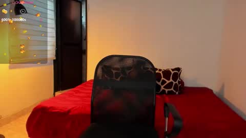 Snapshot of jasper__jones chatting on November 2025 08:20:01 PM JASPER JONES online show from November 2025 08:20:01 PM