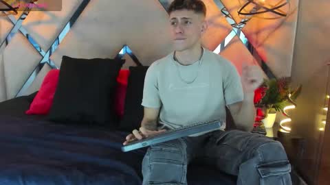 Snapshot of jasper__jones chatting on February 2026 02:12:02 PM JASPER JONES online show from February 2026 02:12:02 PM