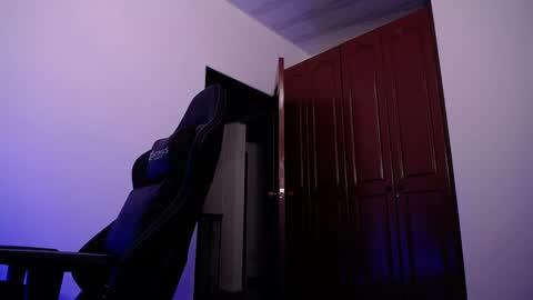 JKing  online show from April 2026 02:06:01 AM