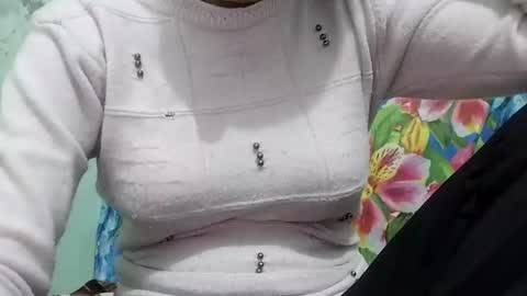 Snapshot of jasspreettt chatting on December 2024 12:11:02 PM jasspreettt online show from December 2024 12:11:02 PM