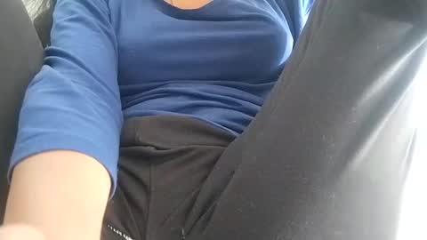 Snapshot of jasspreettt chatting on March 2025 09:06:02 AM jasspreettt online show from March 2025 09:06:02 AM