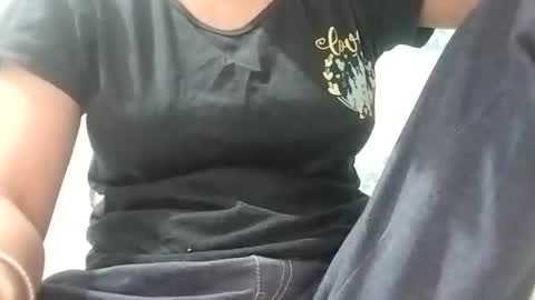 jasspreettt online show from April 2026 04:37:01 AM