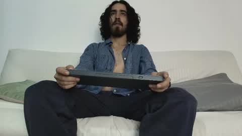 Snapshot of jave_rave chatting on May 2026 12:23:01 PM jave_rave online show from May 2026 12:23:01 PM