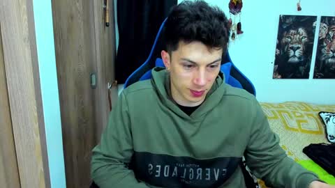 Snapshot of javiersexymann chatting on January 2025 03:32:02 AM Javier online show from January 2025 03:32:02 AM