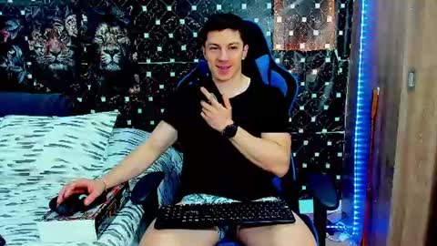 Javier online show from July 2026 04:09:02 PM