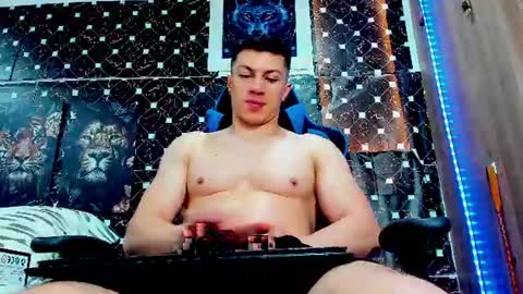 Javier online show from July 2026 05:07:02 PM