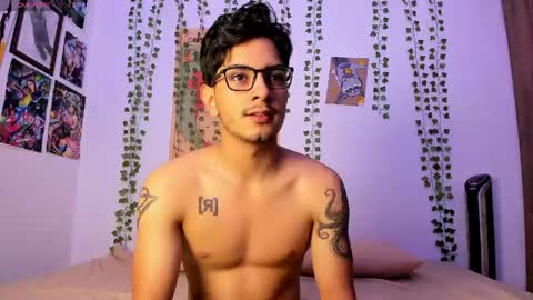 Snapshot of jaxjinx_ chatting on April 2026 02:40:02 AM Jax and Jinx online show from April 2026 02:40:02 AM