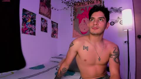 Snapshot of jaxjinx_ chatting on May 2026 01:45:01 AM Jax and Jinx online show from May 2026 01:45:01 AM