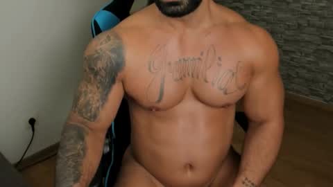 Snapshot of jaxonhunk chatting on January 2026 09:42:01 PM JaxonHunk online show from January 2026 09:42:01 PM