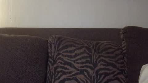 jay-jay1475 online show from November 2025 03:38:01 AM