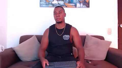 Snapshot of jay_smit chatting on December 2024 06:46:02 PM jay smit online show from December 2024 06:46:02 PM