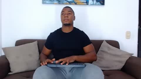 Snapshot of jay_smit chatting on January 2025 10:58:02 PM jay smit online show from January 2025 10:58:02 PM