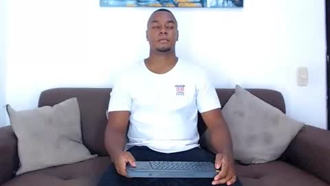 Snapshot of jay_smit chatting on January 2025 02:40:01 AM jay smit online show from January 2025 02:40:01 AM