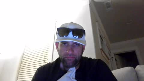 Snapshot of jaybee8112 chatting on July 2026 07:33:01 AM jaybee8112 online show from July 2026 07:33:01 AM
