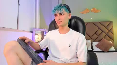 Snapshot of jaydenvillalobos chatting on September 2025 08:54:02 PM jaydenvillalobos online show from September 2025 08:54:02 PM