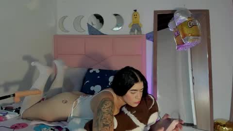 Snapshot of jazmin_barreraa chatting on October 2025 06:16:02 PM jazmin  online show from October 2025 06:16:02 PM