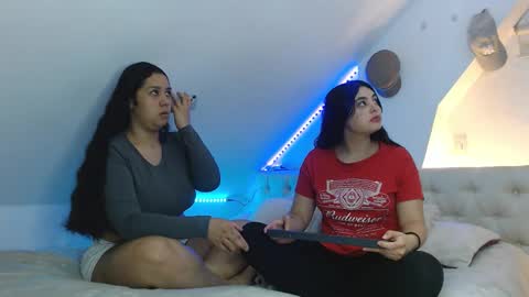 Snapshot of jazmin_dharius chatting on October 2025 09:45:01 AM Jazmin and Scarlett online show from October 2025 09:45:01 AM