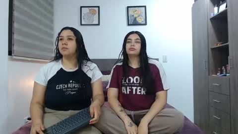 Snapshot of jazmin_dharius chatting on May 2026 03:46:02 AM Jazmin and Scarlett online show from May 2026 03:46:02 AM