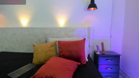 Jazmin online show from May 2026 11:56:01 PM